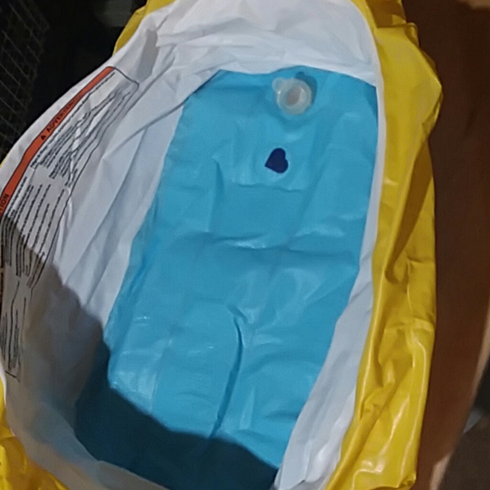 Inflatable baby bath - Picture 3 of 5